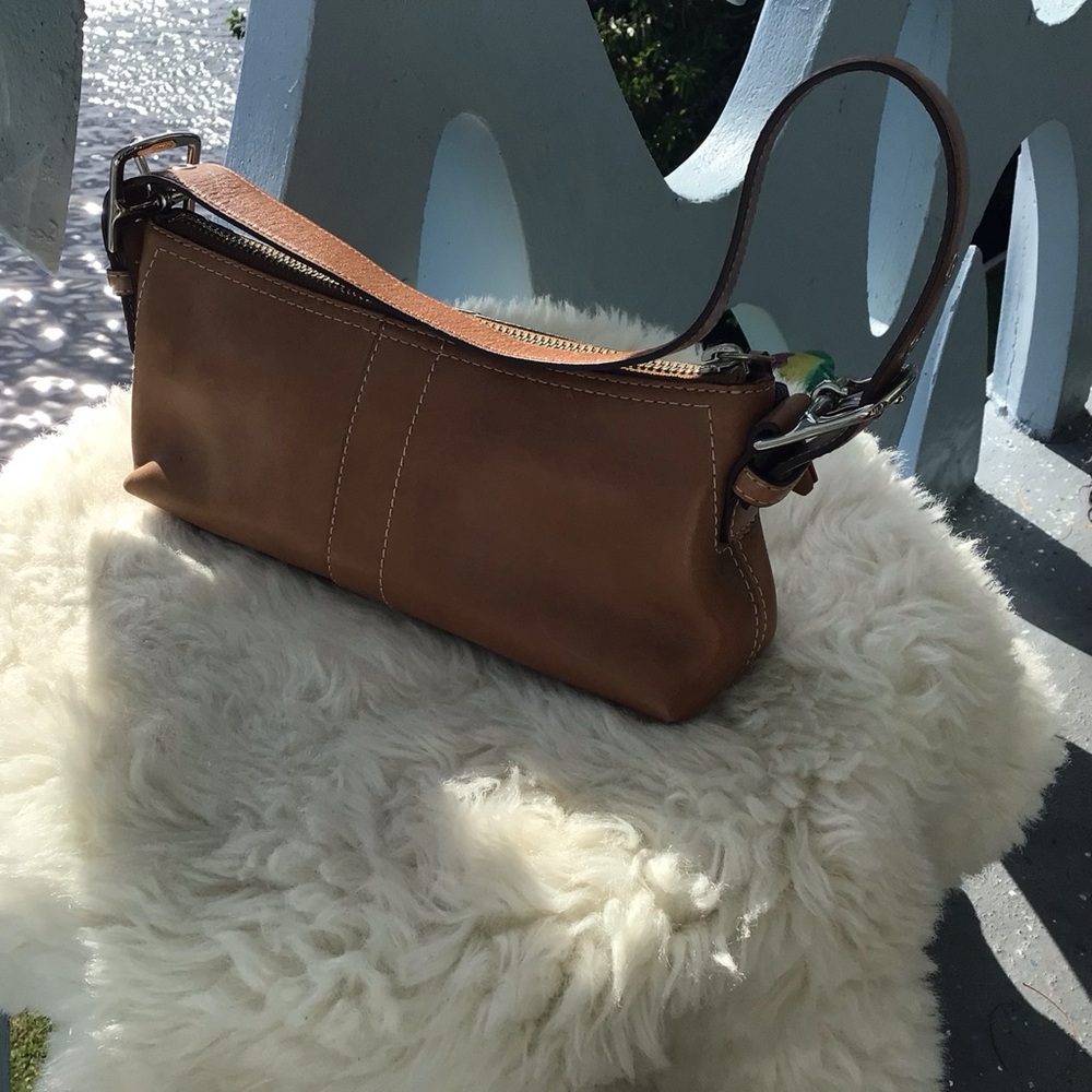 Coach Vintage Caramel Colored One Handle Shoulder Mini Top Zip Leather Bag - Picture 10 of 11